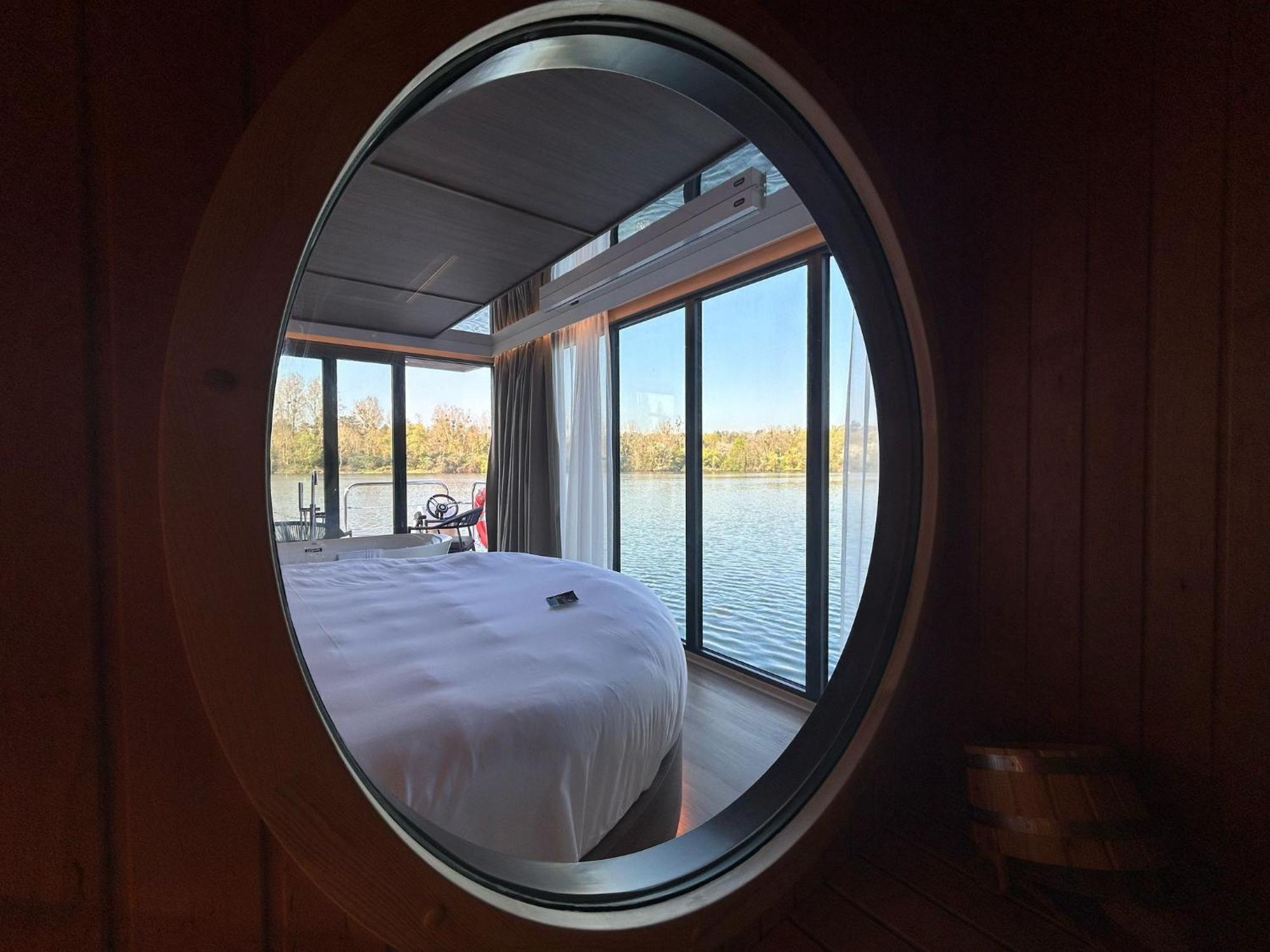 L'Escale Royale Saint-Martin-La-Garenne Port Ilon - Seine - Giverny Екстер'єр фото